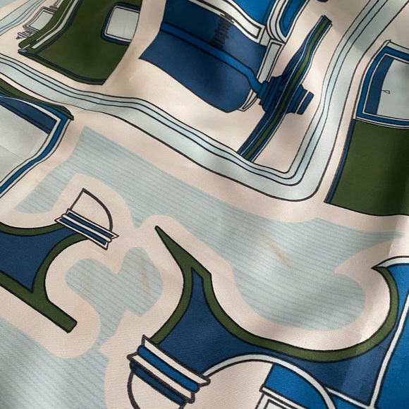 HERMES SCARF LE COUPES VINTAGE HERMES SCARF F. de la PERRIERE - Picture 5 of 14